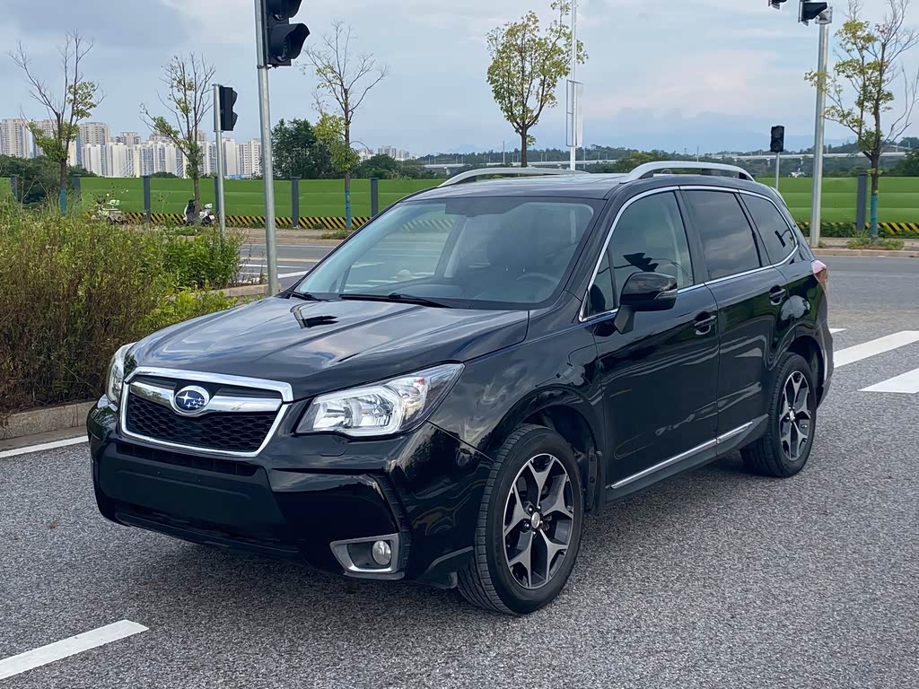 Subaru Forester 2013 2.0T AT Luxury