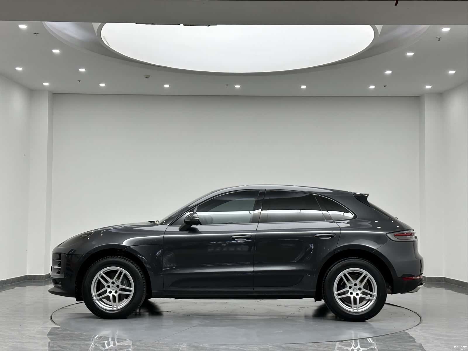 Porsche Macan, 2020 все фото