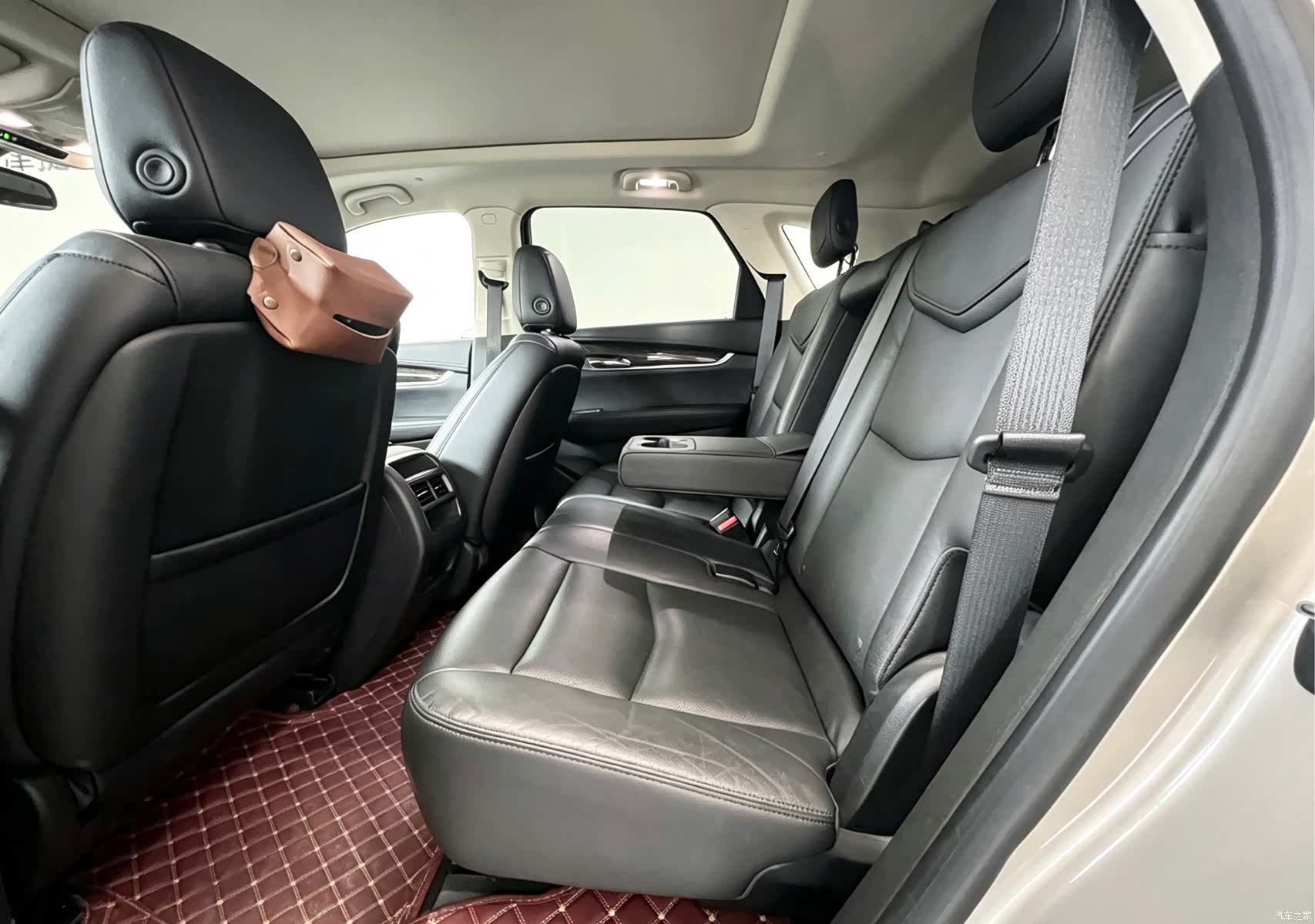 Cadillac XT5, 2017 13