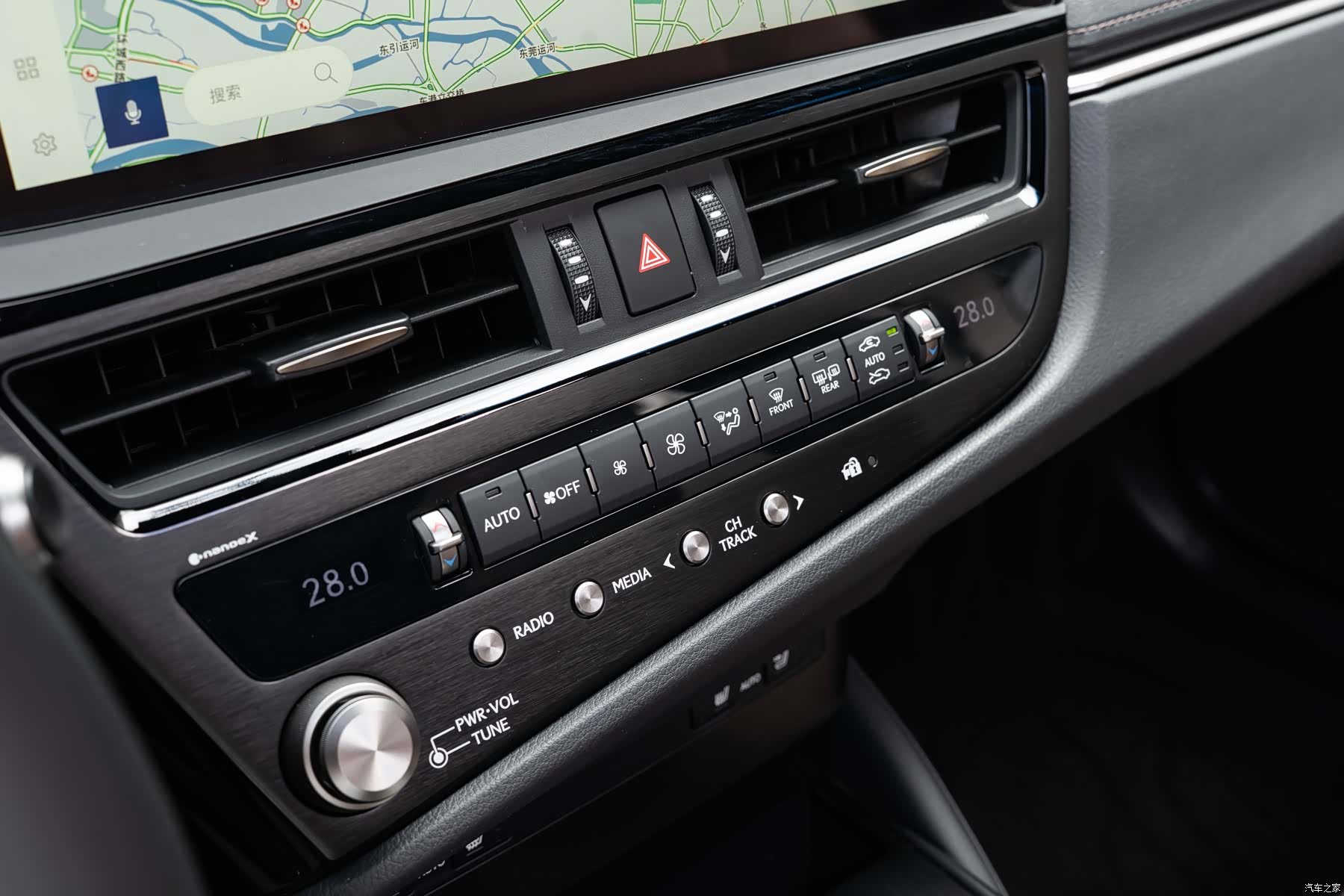 Lexus ES, 2023 17