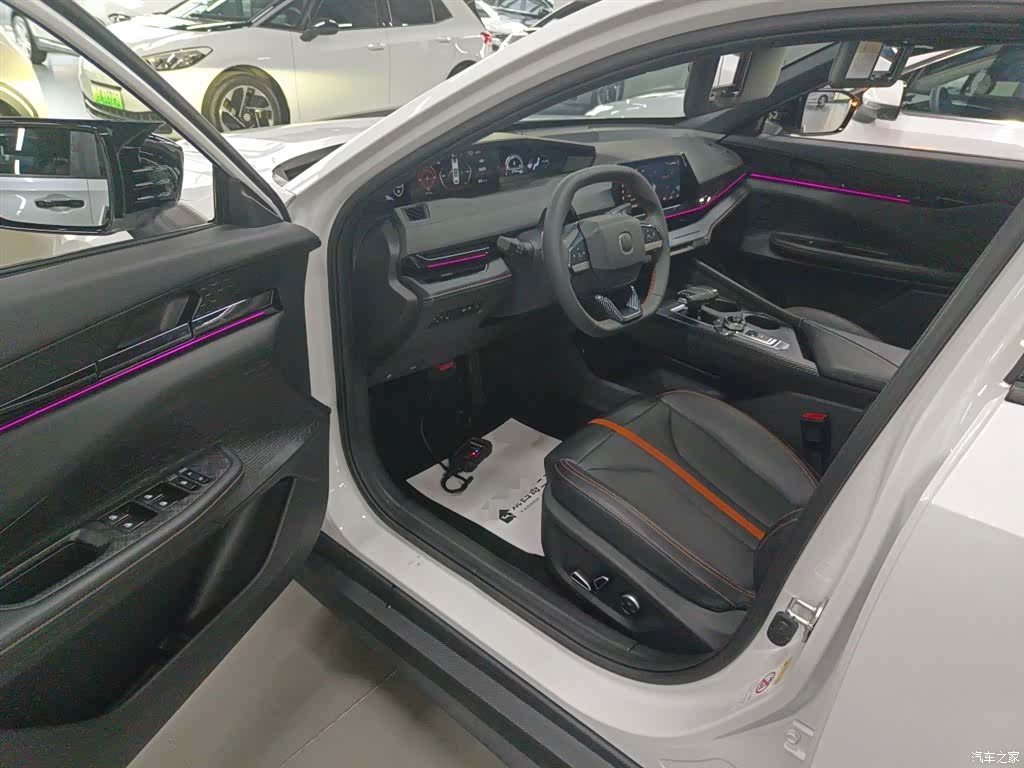 Changan UNI-V, 2024 16