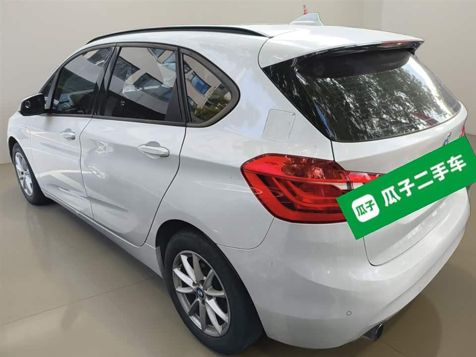 BMW 2 series station wagon