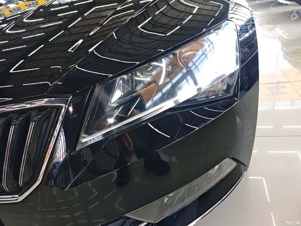 Skoda Superb, 2019 24