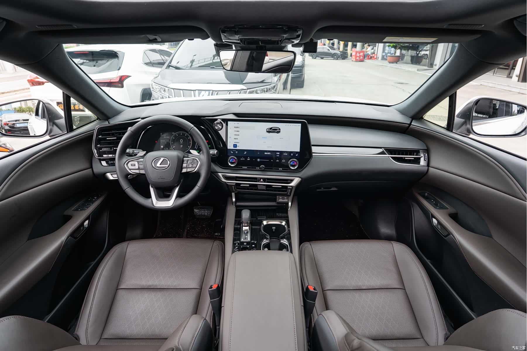 Lexus RX, 2023 13