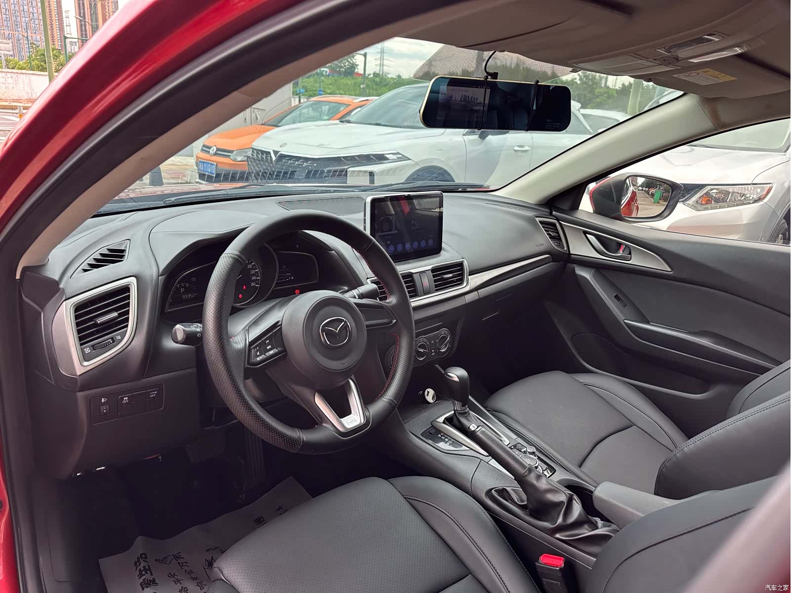 Mazda Mazda3, 2017 10