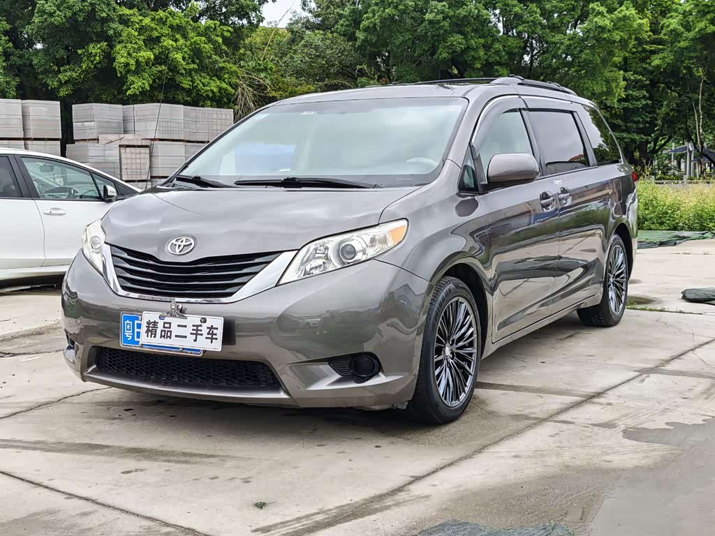 Toyota Sienna 2011 3.5L AT