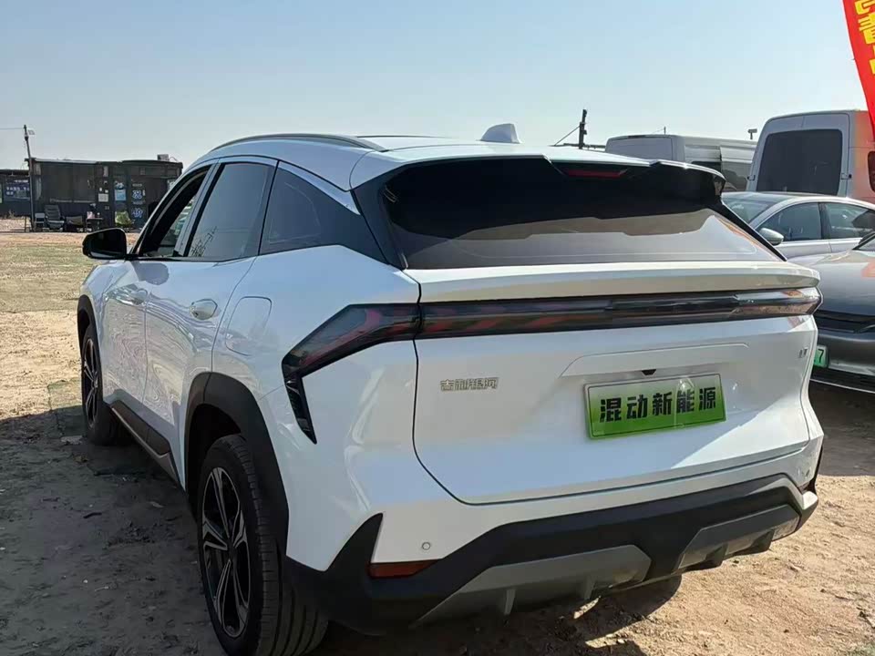 Geely Galaxy Galaxy L7