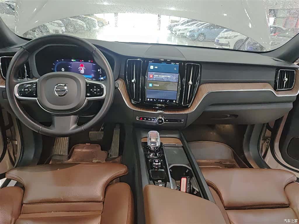Volvo XC60, 2023 10