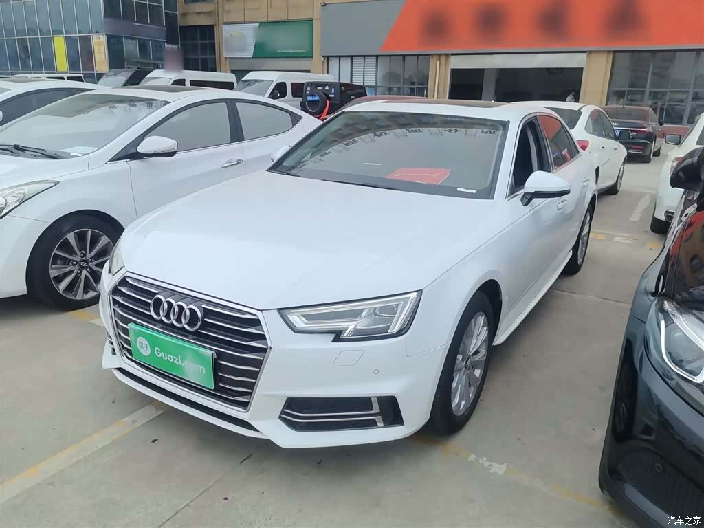 Audi A4L, 2019 1