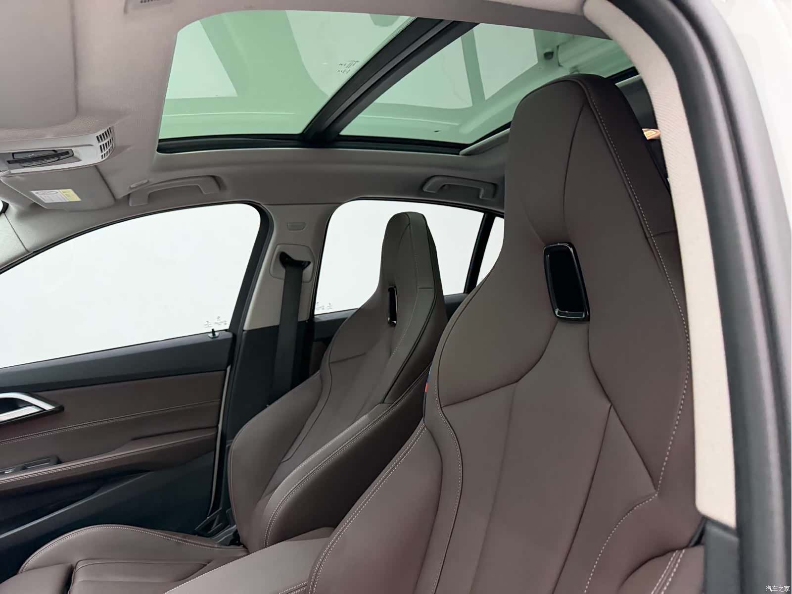 BMW 1 Series, 2022 16