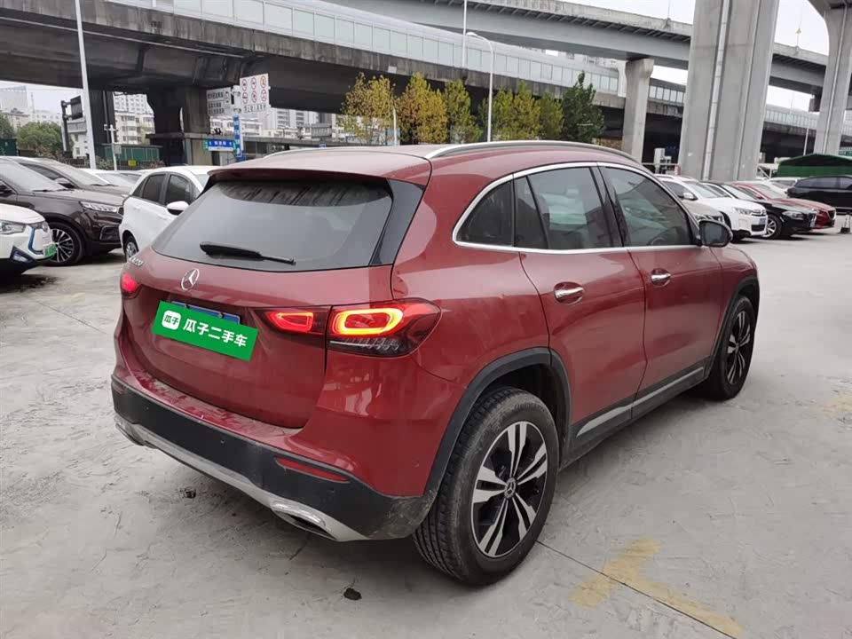 Mercedes-Benz GLA
