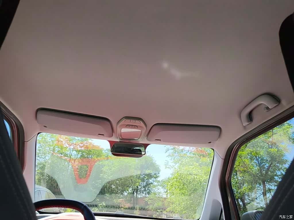 Wuling E200, 2019 18