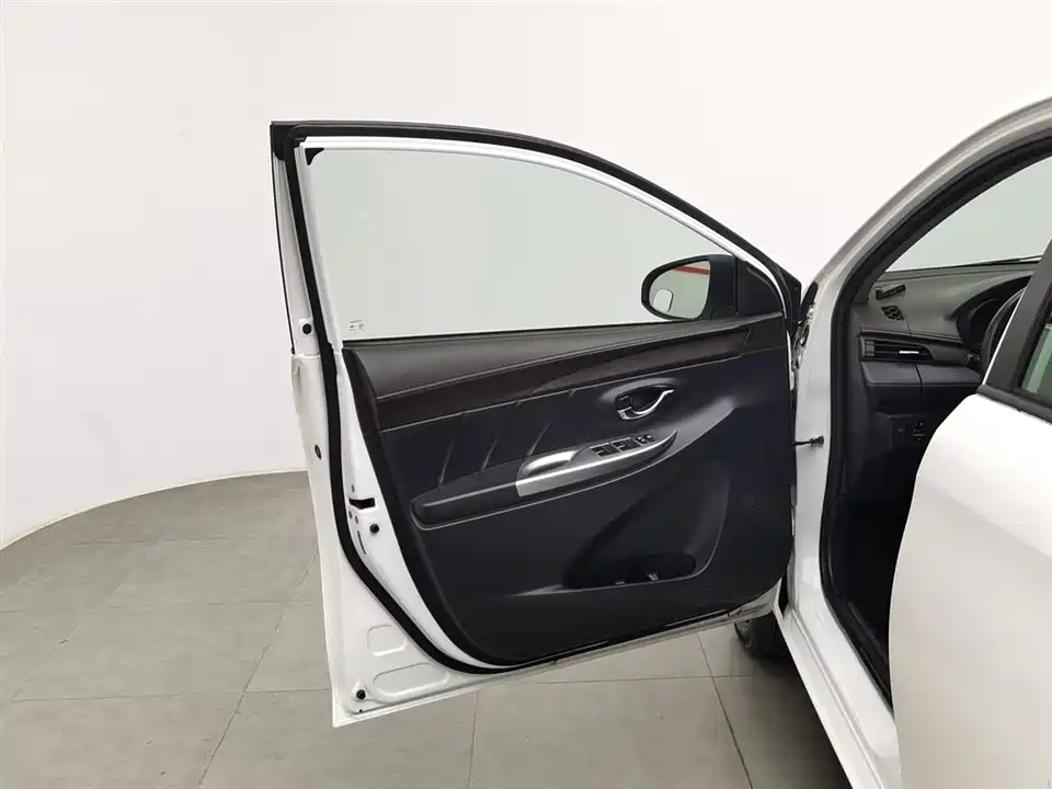 Toyota YARiS L Zhixuan