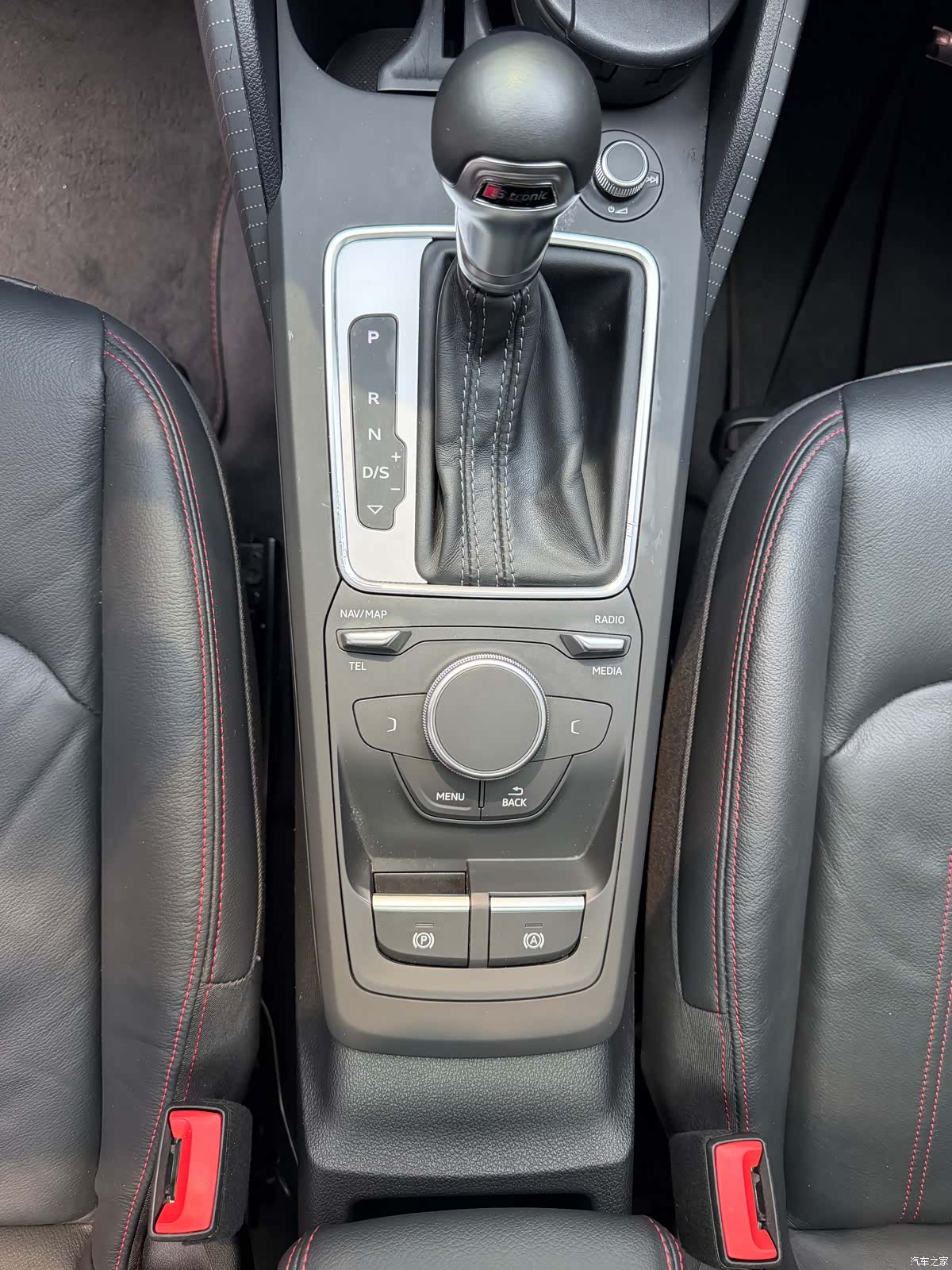 Audi Q2L, 2022 12