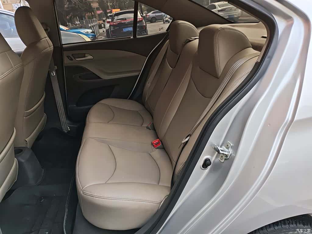 Chevrolet 3, 2015 13