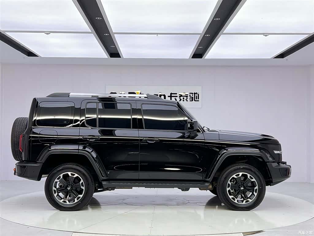 Tank 300, 2025 6