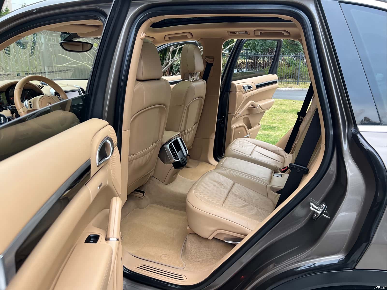 Porsche Cayenne, 2014 11