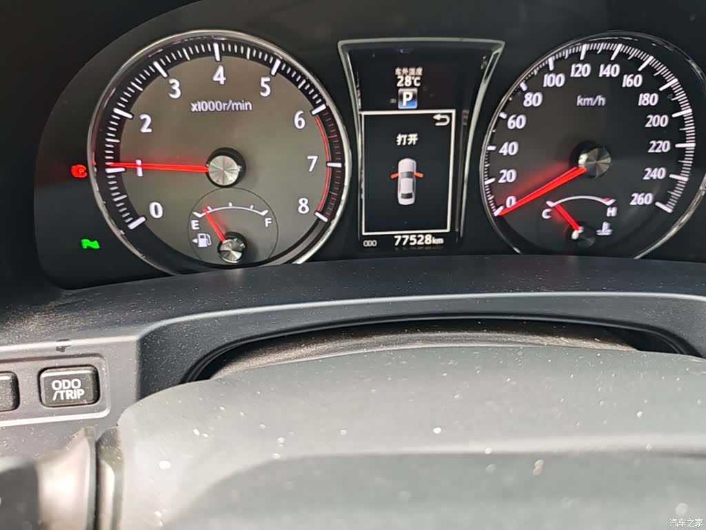 Toyota Crown, 2018 все фото