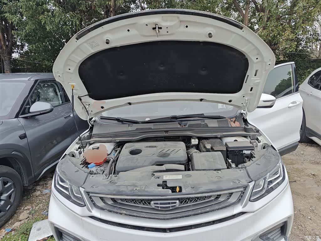 Geely Coolray, 2021 16