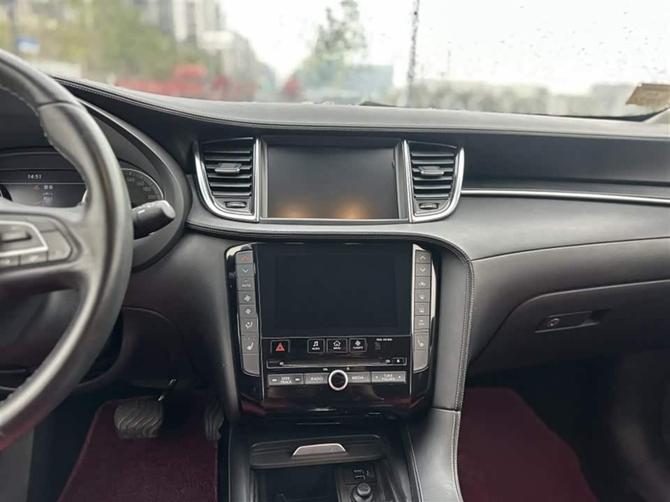 Infiniti QX50
