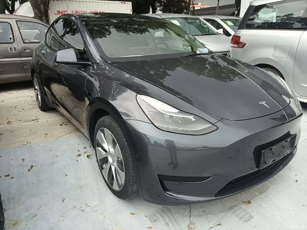 Tesla Model Y, 2022 4
