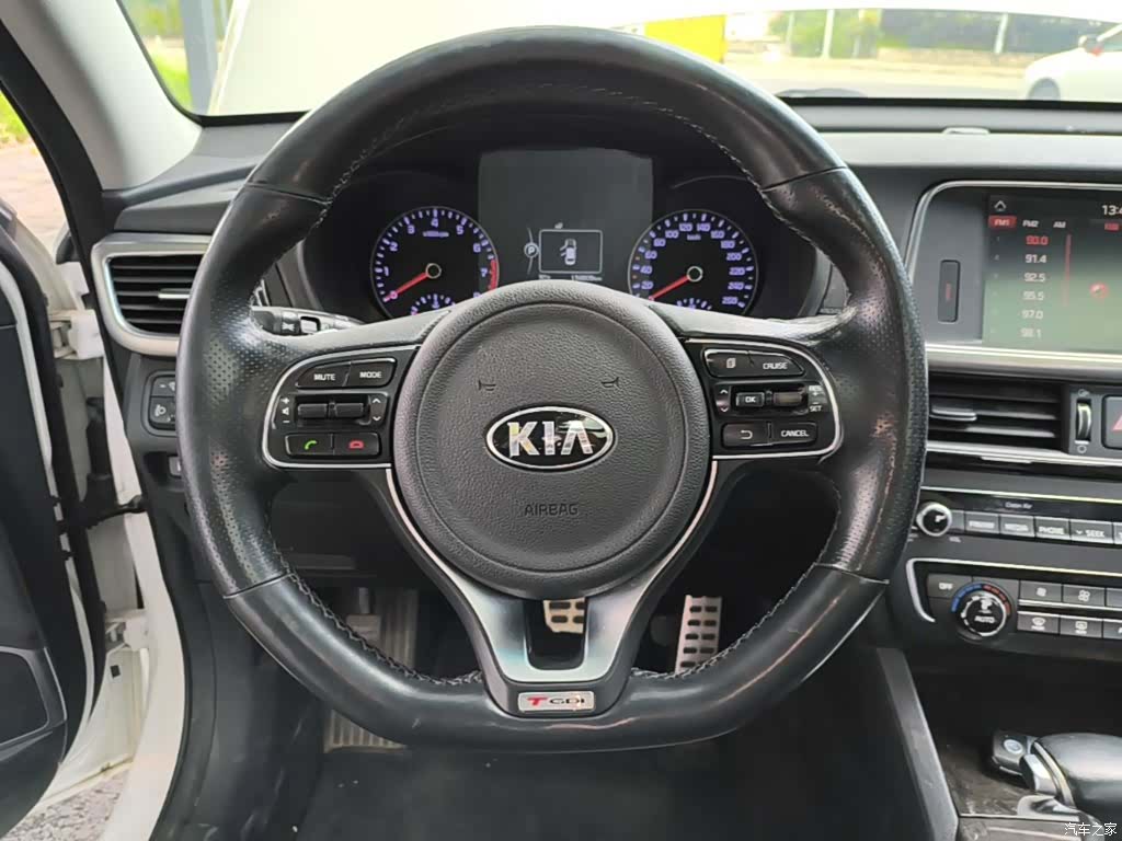 Kia K5, 2017 11