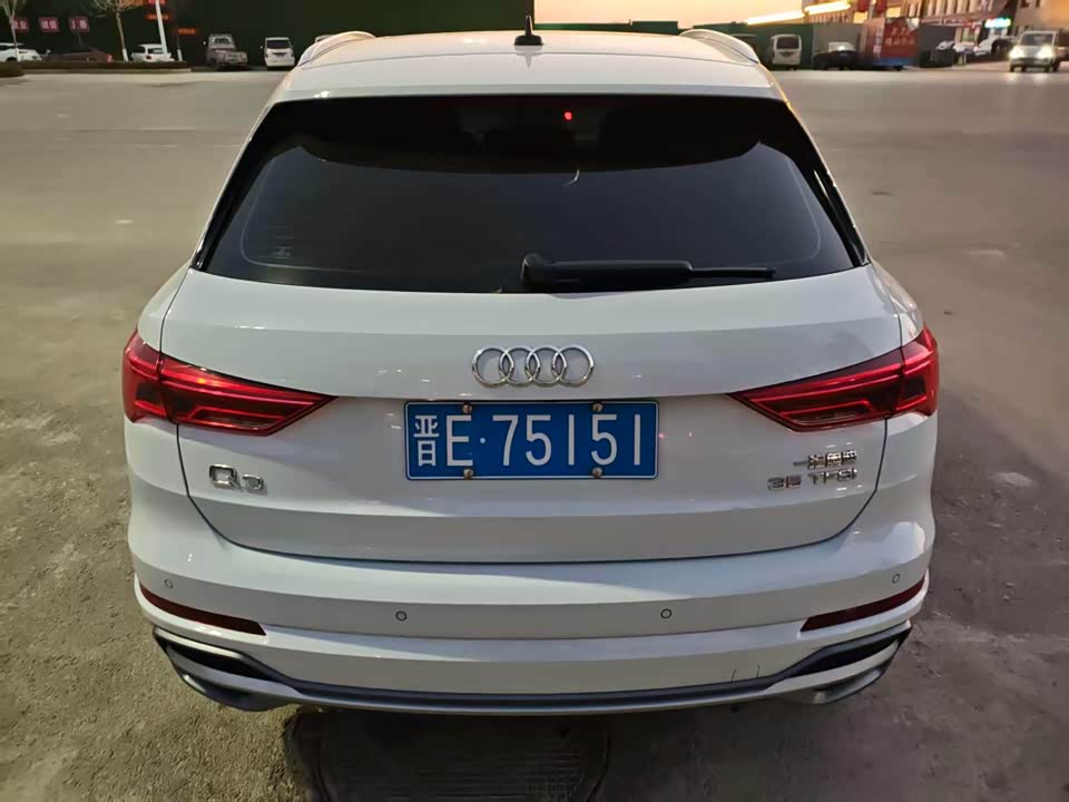 Audi Q3
