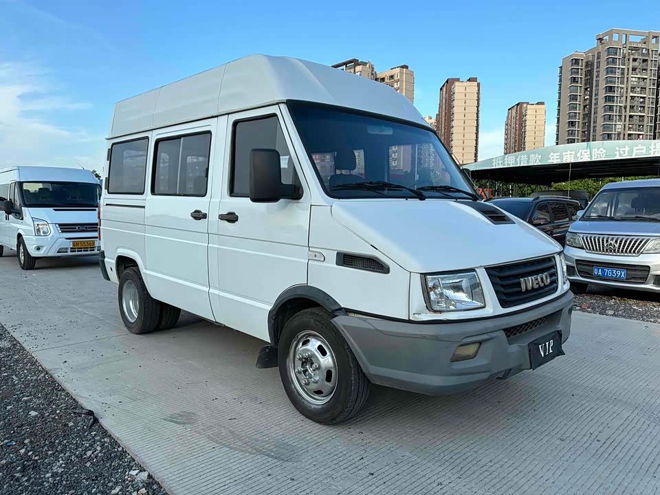 Iveco proud