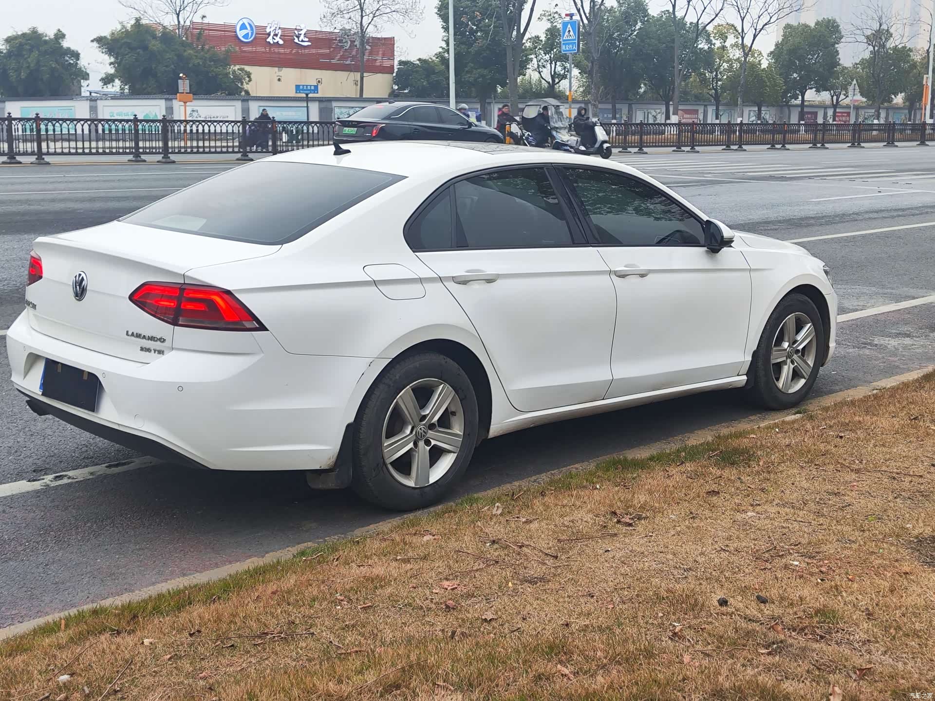 Volkswagen Lamando, 2017 10