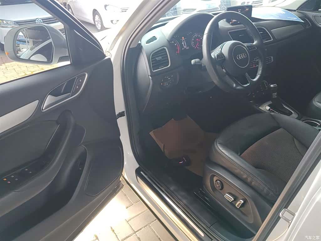 Audi Q3, 2019 16