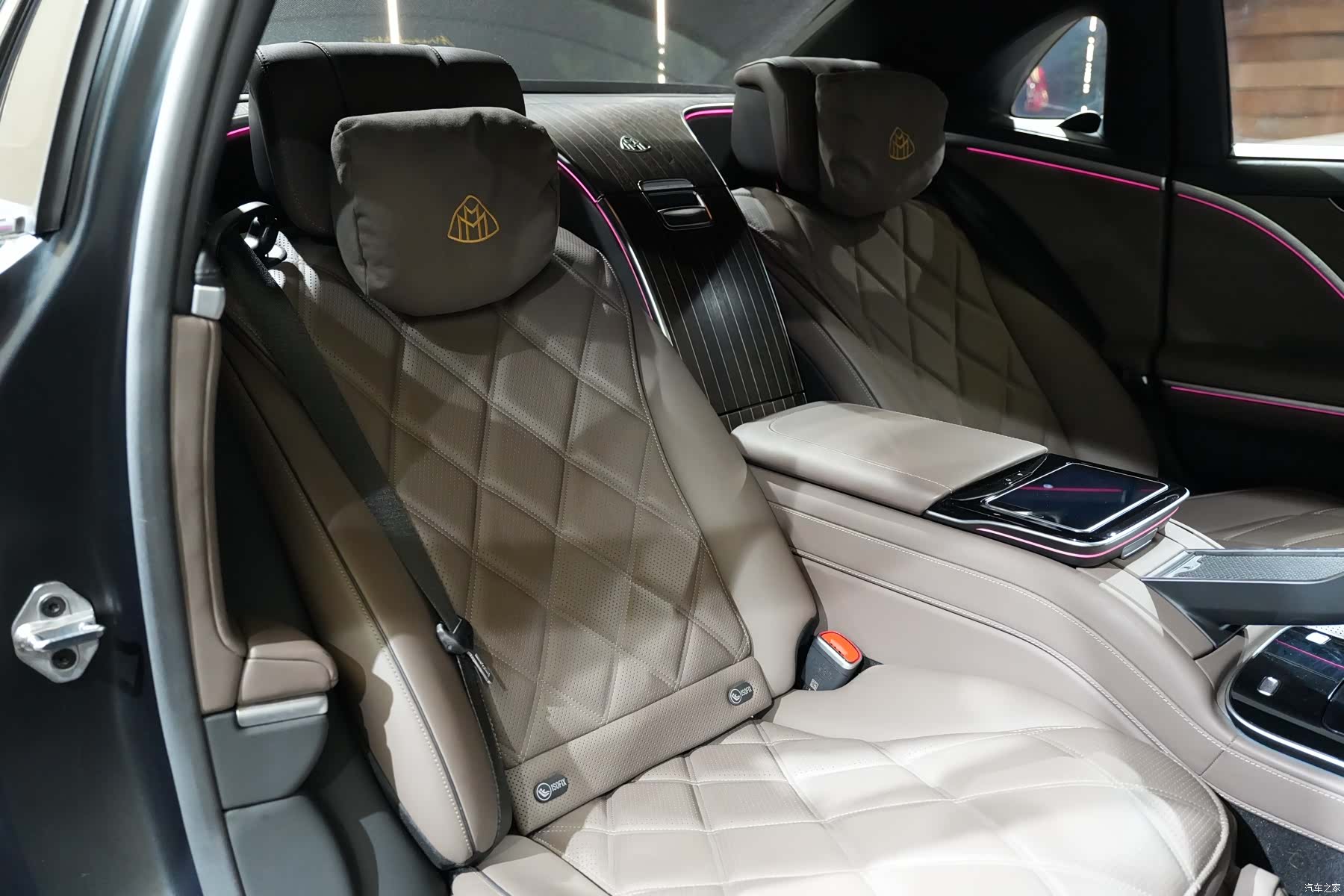 Maybach S-Class, 2023 25