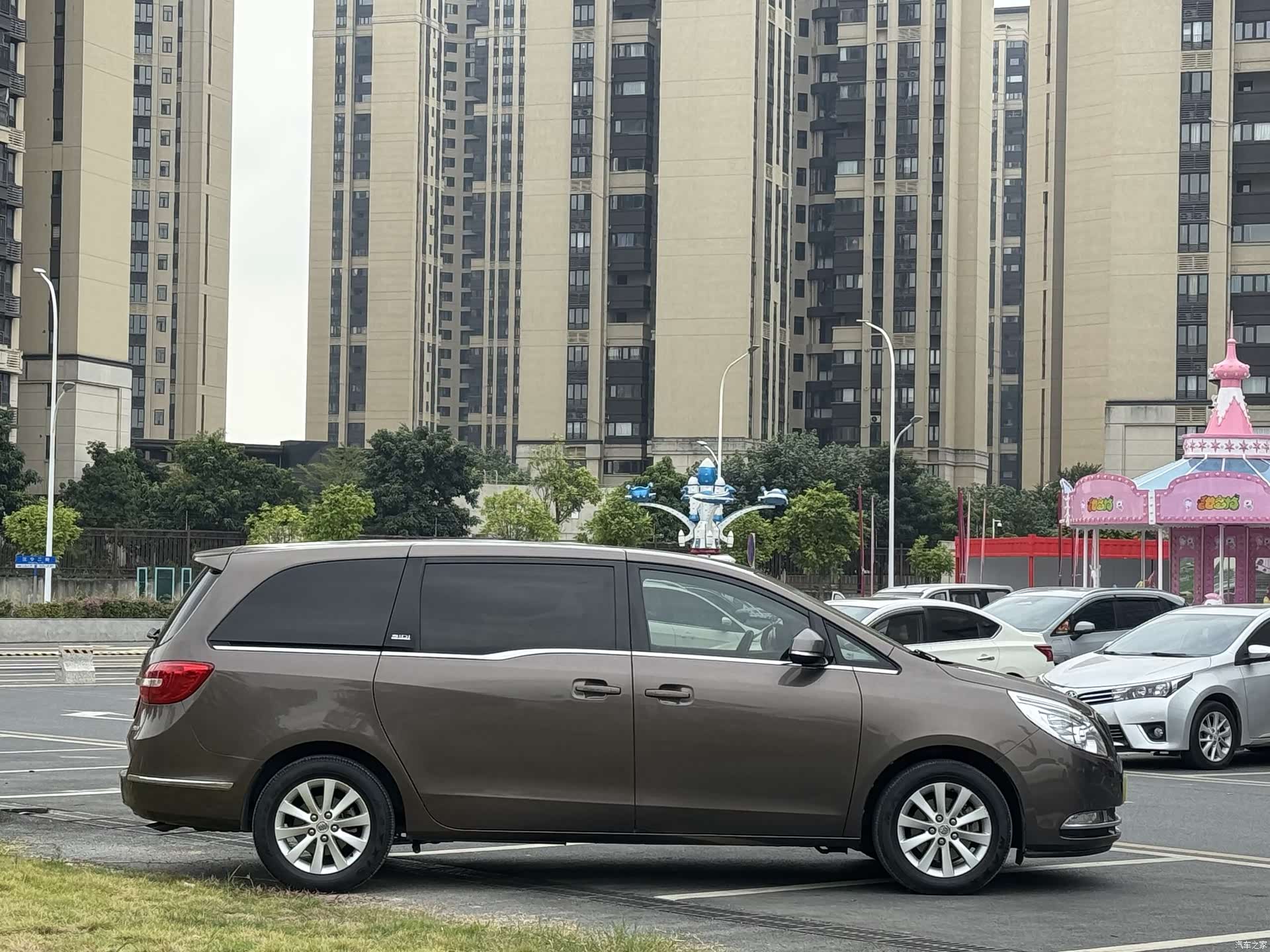 Buick GL8, 2015 2
