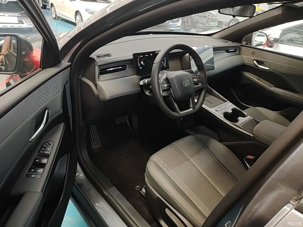 BYD Qin, 2026 16