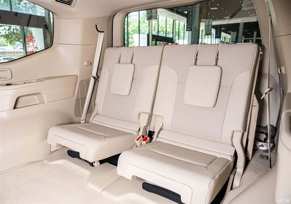 Toyota Land Cruiser, 2024 13