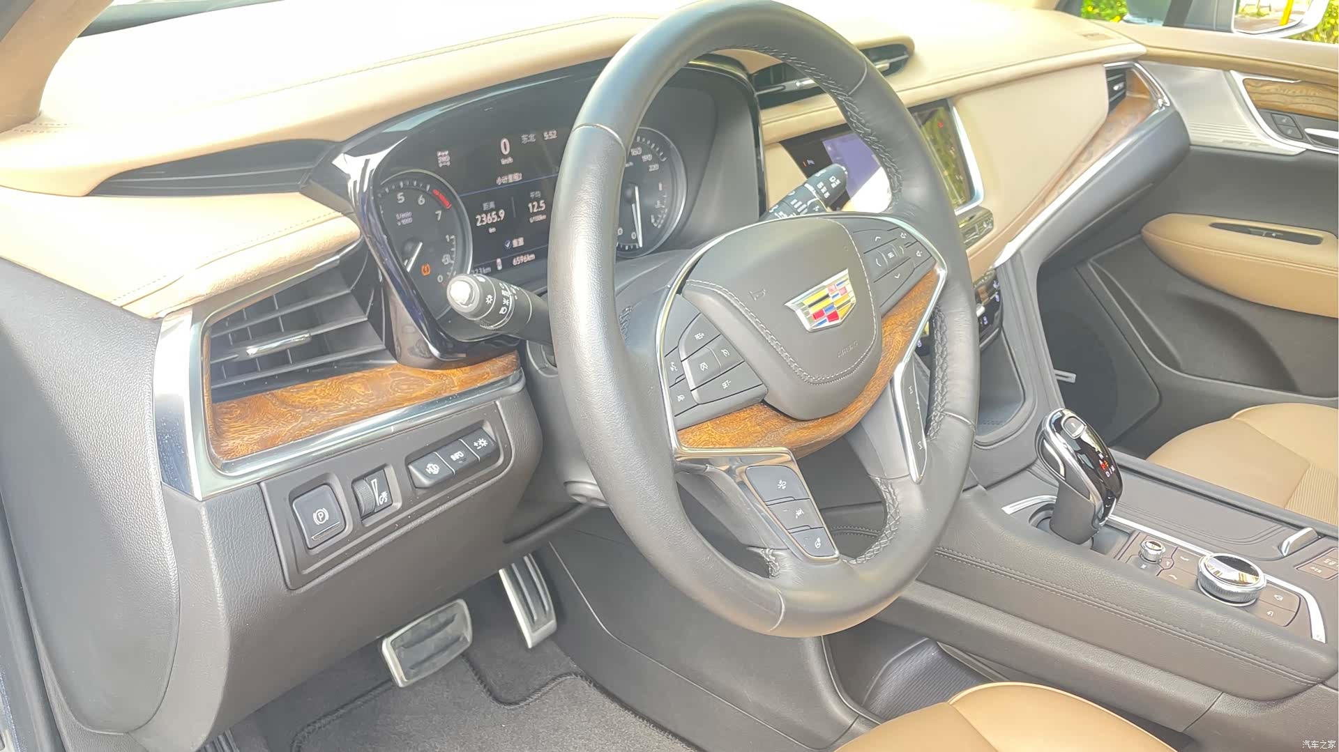 Cadillac XT5, 2025 6