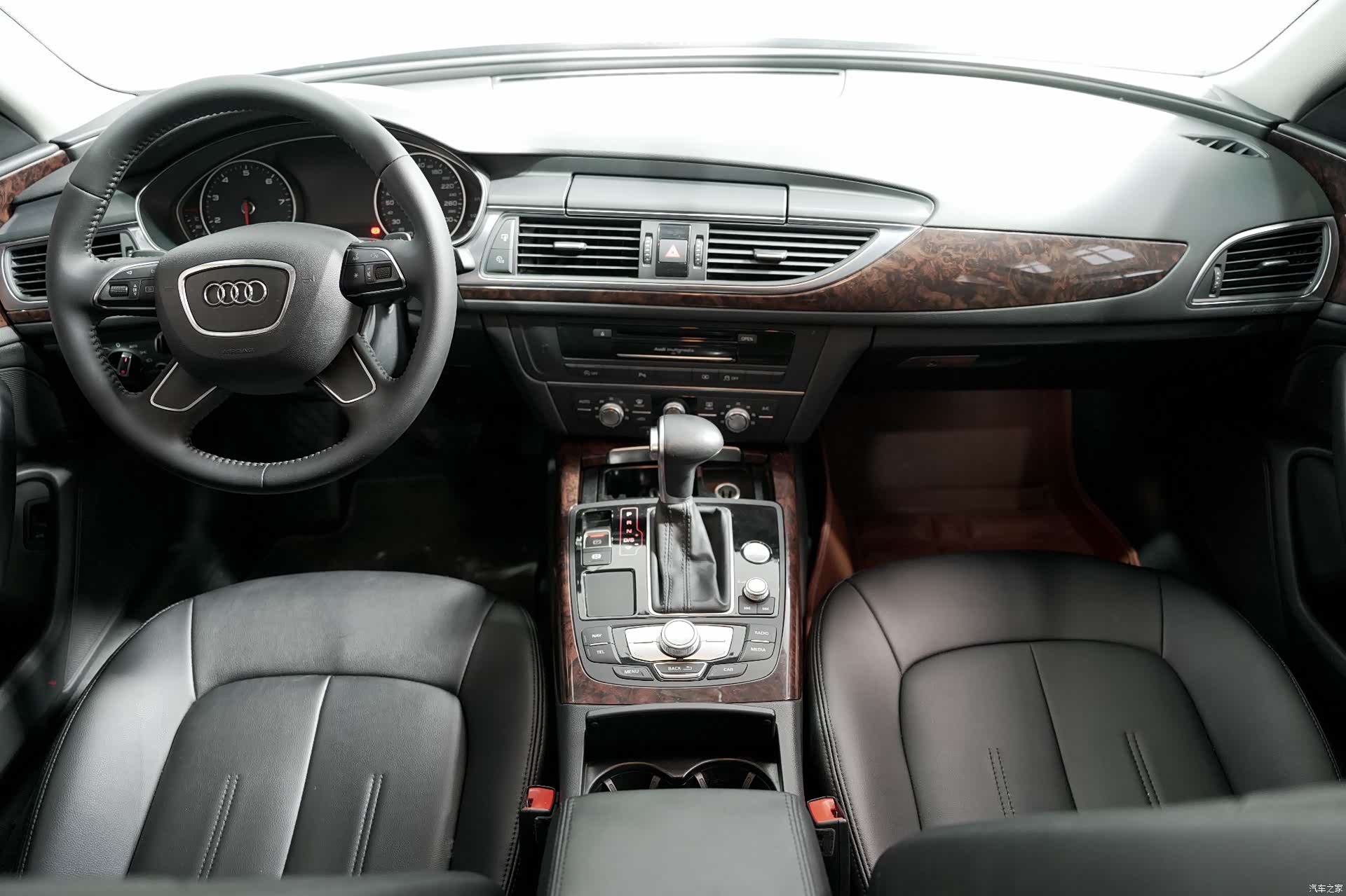 Audi A6L, 2014 4