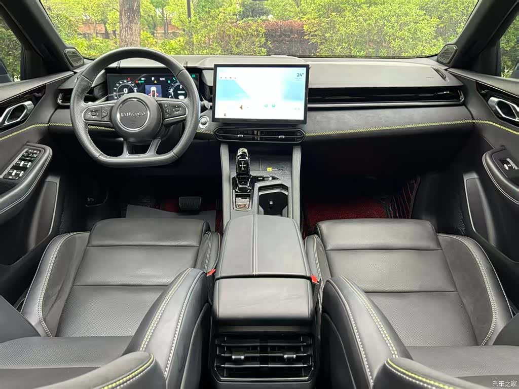 Lynk & Co 02, 2022 все фото