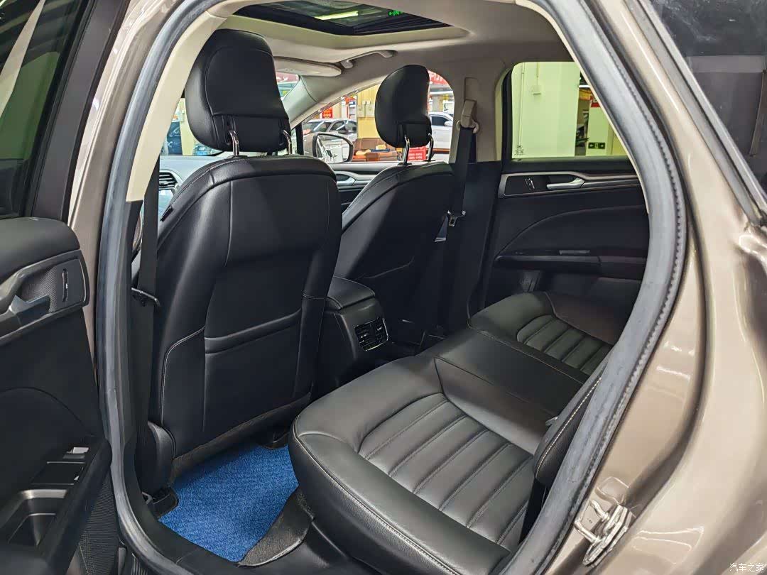 Ford Mondeo, 2017 4