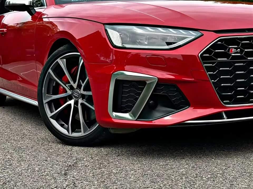 Audi S4 Audi S4
