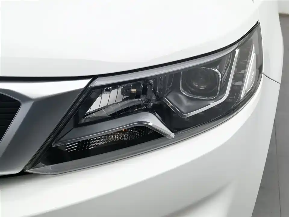 Geely Vision X6