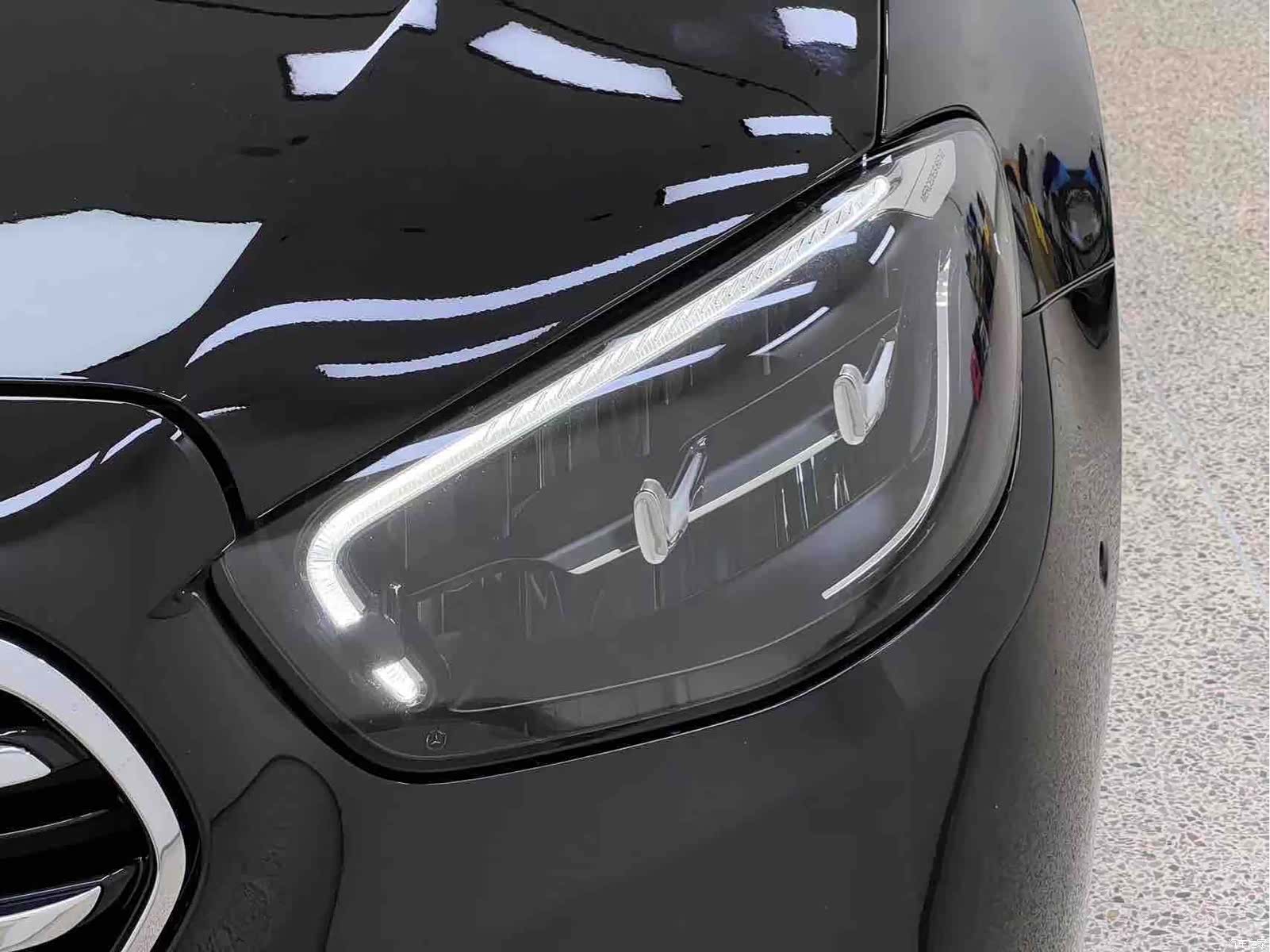 Mercedes-Benz E-Class, 2023 4