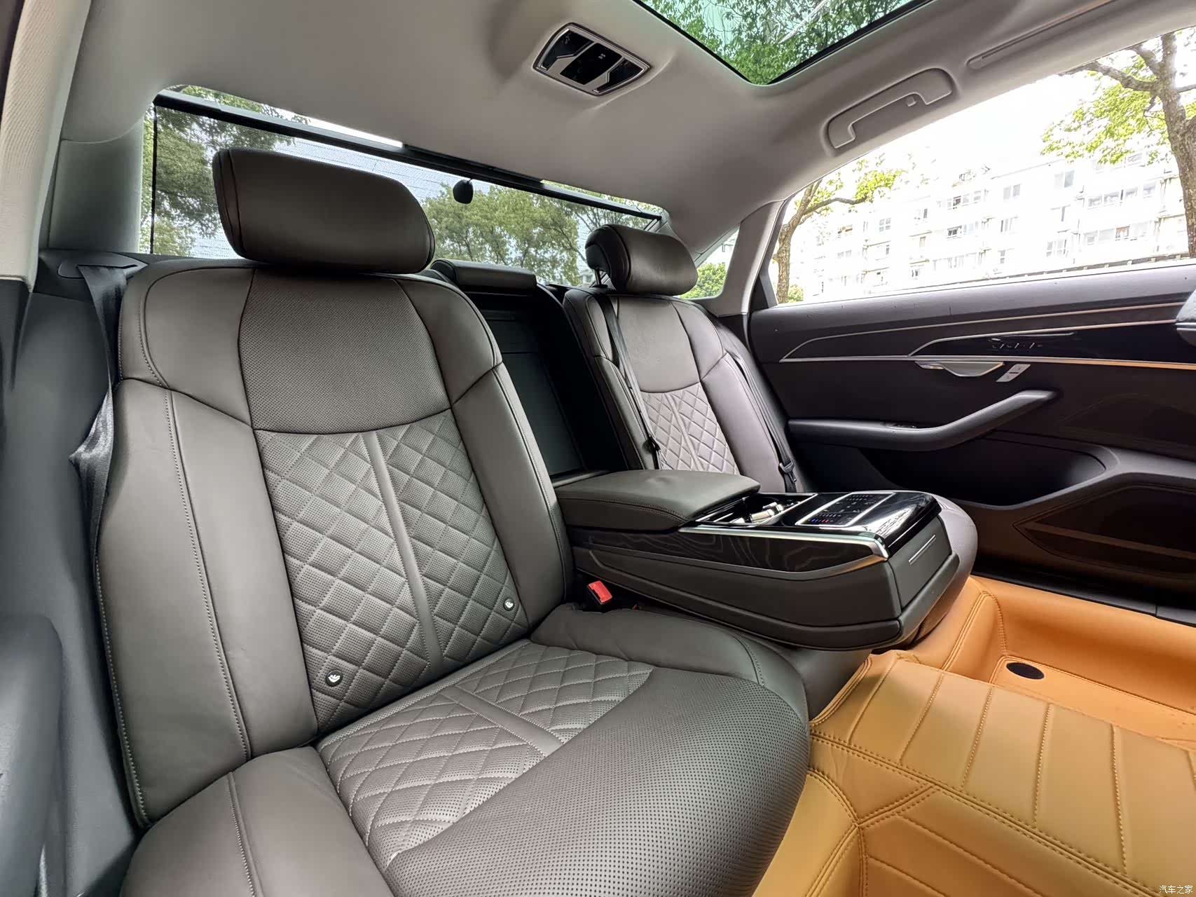 Audi A8L, 2022 16