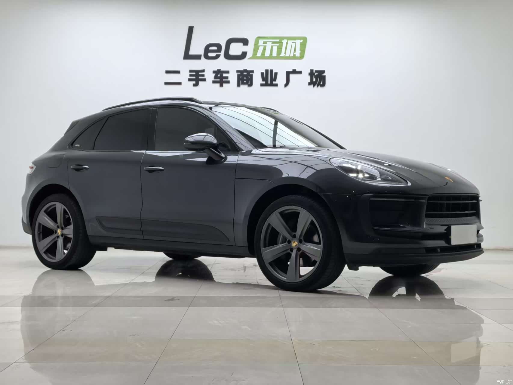 Porsche Macan, 2023 3