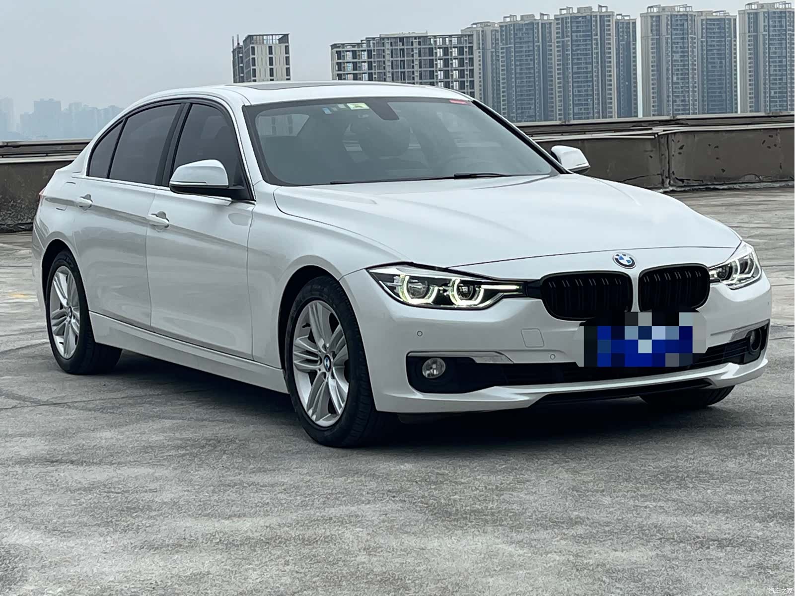 BMW 3 Series, 2017 все фото
