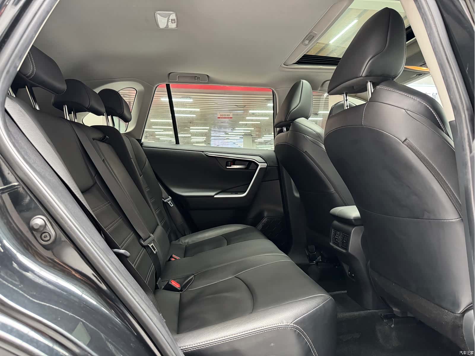 Toyota Wildlander, 2021 20