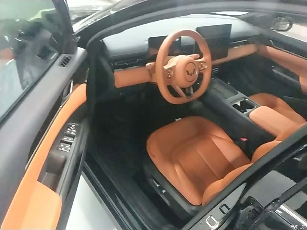 Wuling Starlight, 2025 15