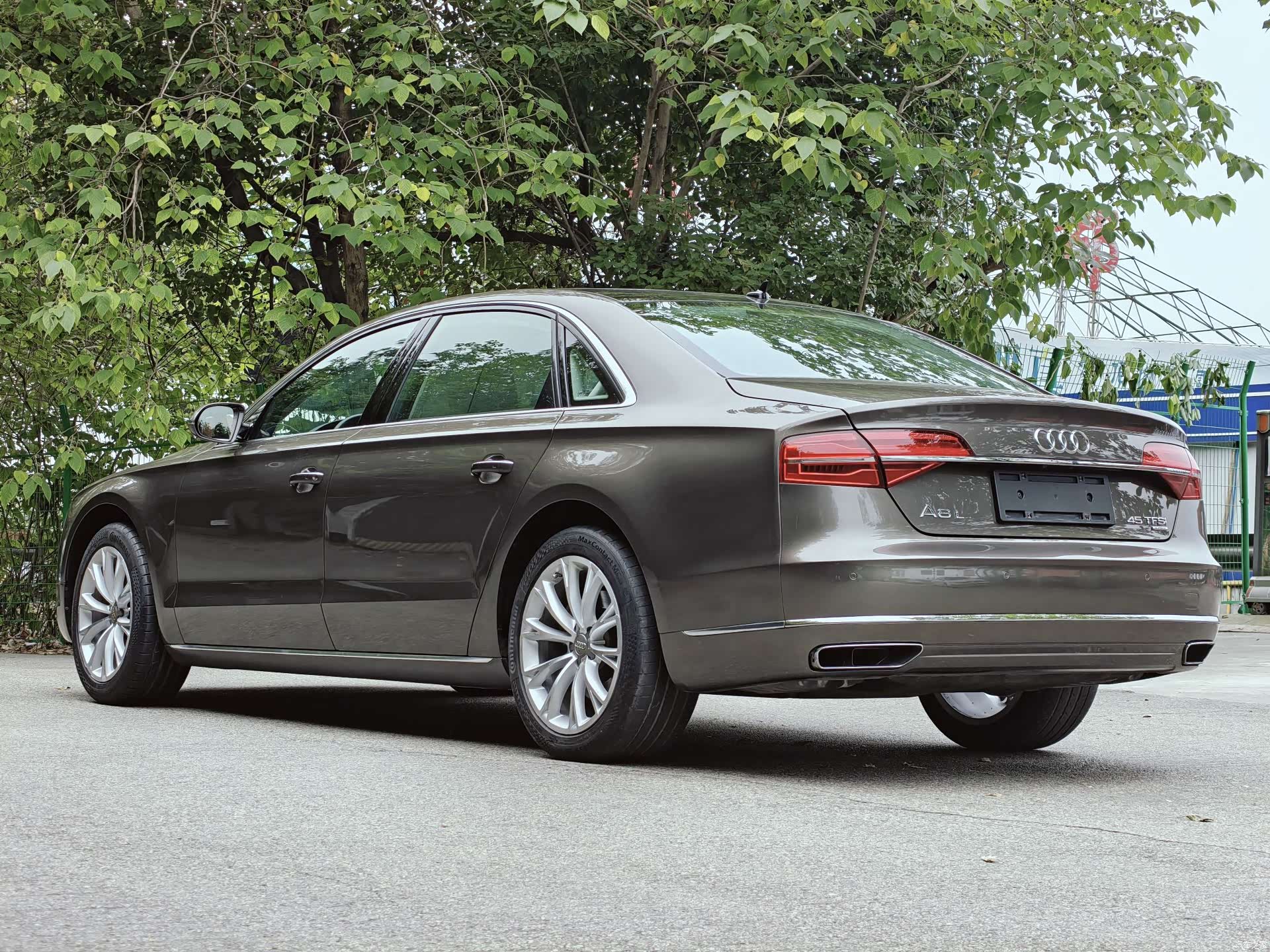 Audi A8L, 2015 3
