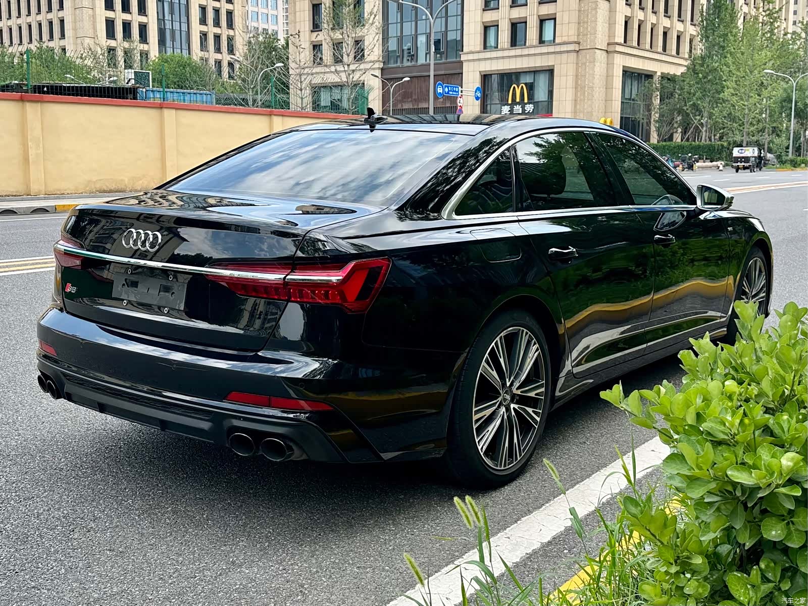 Audi A6L, 2020 15
