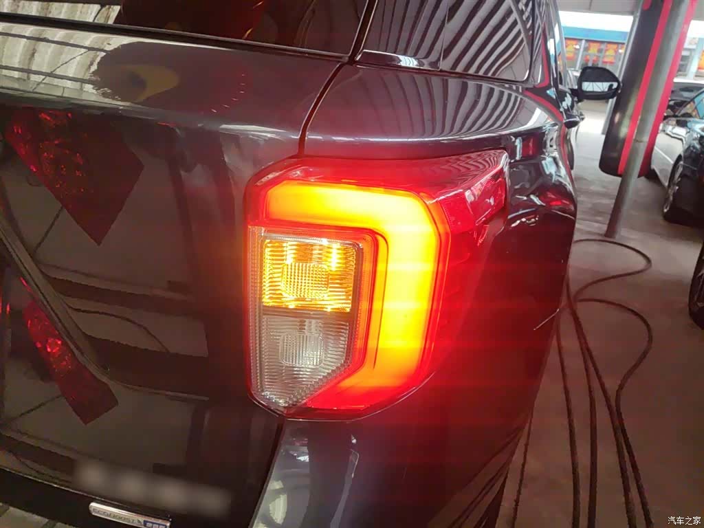 Ford Explorer, 2021 24
