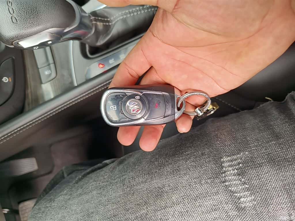 Buick Envision Plus, 2020 9